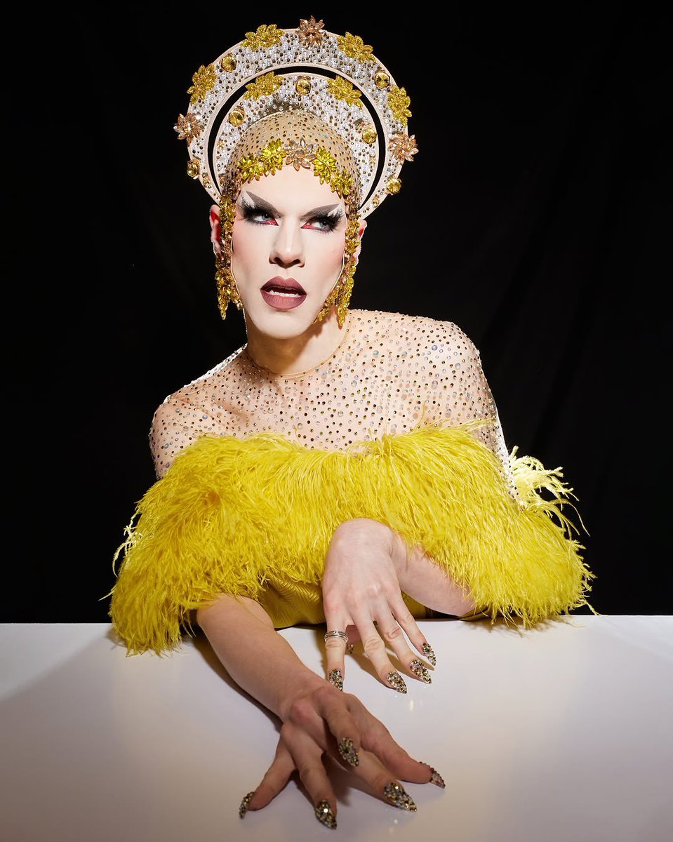 _Deluzion's tweet image. A duo i just made up #DragRace