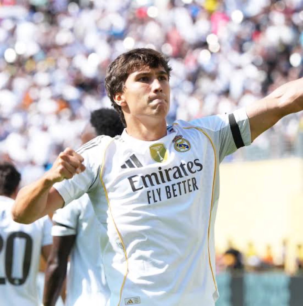 Transfer1_Daily's tweet image. 🇪🇸 #BVB have shown interest in Gonzalo #Garcia, who can leave #RealMadrid this summer. 

#Juventus have also asked info and are watching the situation. 

#ASRoma are at the window in addition to some #PremierLeague’s clubs. #Roma #Juve 

Source: Nico Schira