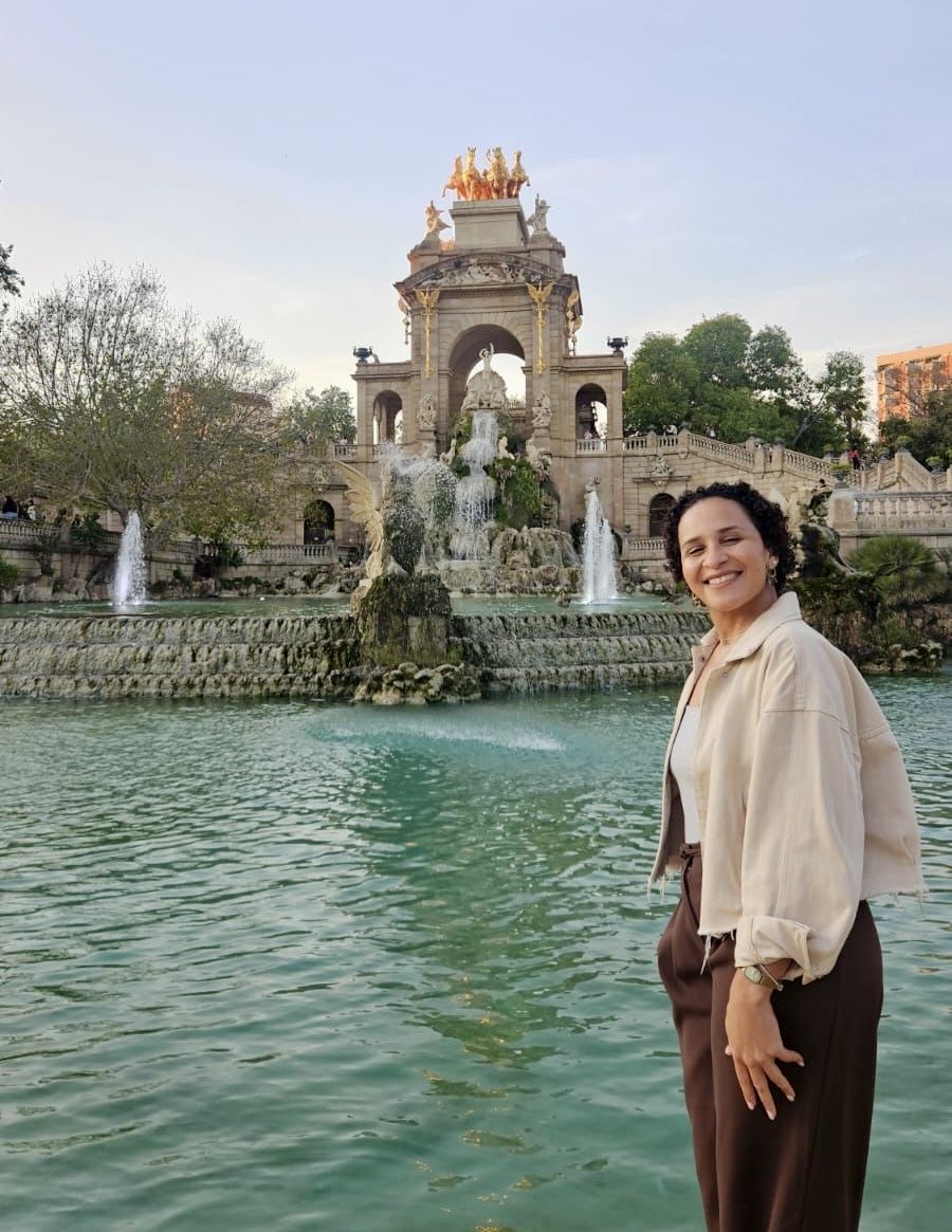 Oneandahalf_Lab's tweet photo. It was a pleasure having Monica from @i3S_UPorto for her #TBSPECTRUM secondment.
She learnt about #TB clinical management &amp; prepped visual materias for a prospective cohort study. She also got to explore #BCN &amp; expand her professional circle!
#StaffExchanges #MSCA https://t.co/BOXYTqn170