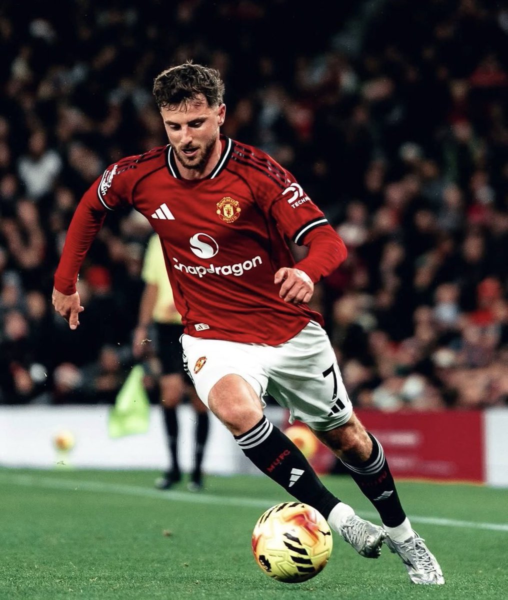 SimplyUtd's tweet photo. 🚨🗣 Mason Mount:

"United deserve to be in the Champions League, they need to be in the Champions League. The fans deserve it. They need to be watching Champions League football. Hopefully we can have those big nights back."

[@StevenRailston,@ManUtdMEN] https://t.co/3wTyIoP3lz