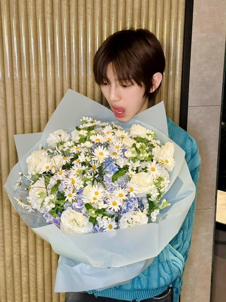쭈윙크 tweet media