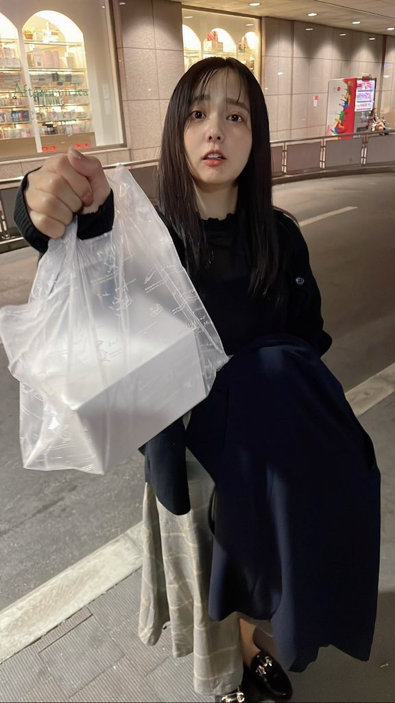 misojiyuu's tweet image. 酔うといろんなもの無くしますよね。
財布とか鍵とか？私がよく無くすのは以下です。

一位：記憶
二位：理性
三位：信用