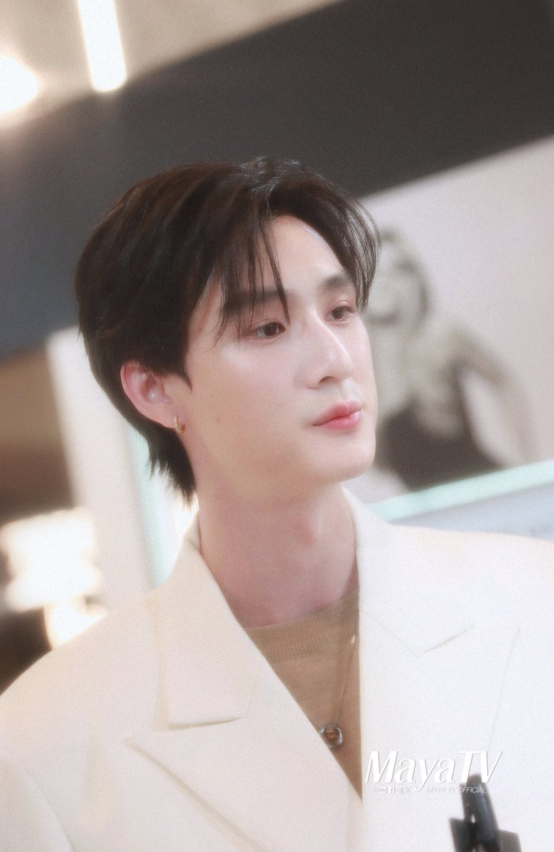 𓆩ᥫ᭡𓆪 tweet media