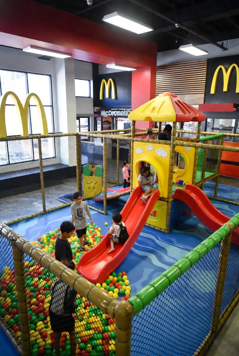 PsillySimons tweet media