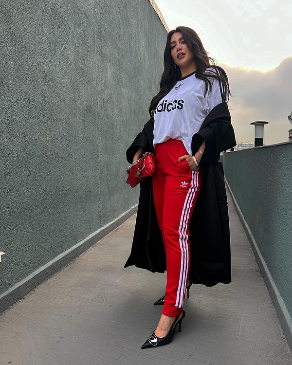 ★party girl neşve tweet media