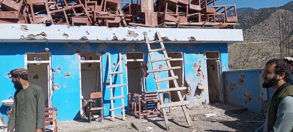 KhostaiMk's tweet photo. The United Nations has said that civilian infrastructure has been the most affected by Pakistan's attacks on Afghanistan in recent weeks. The UN said in its report that 19 health facilities have been disrupted and dozens of schools have been destroyed due to Pakistani attacks. https://t.co/umprdEaMt3