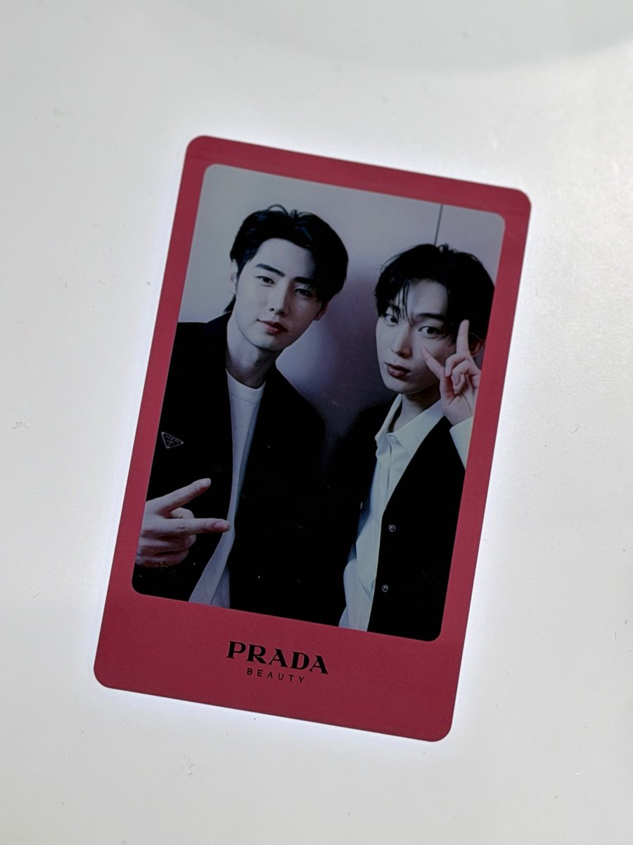 폭스 tweet media