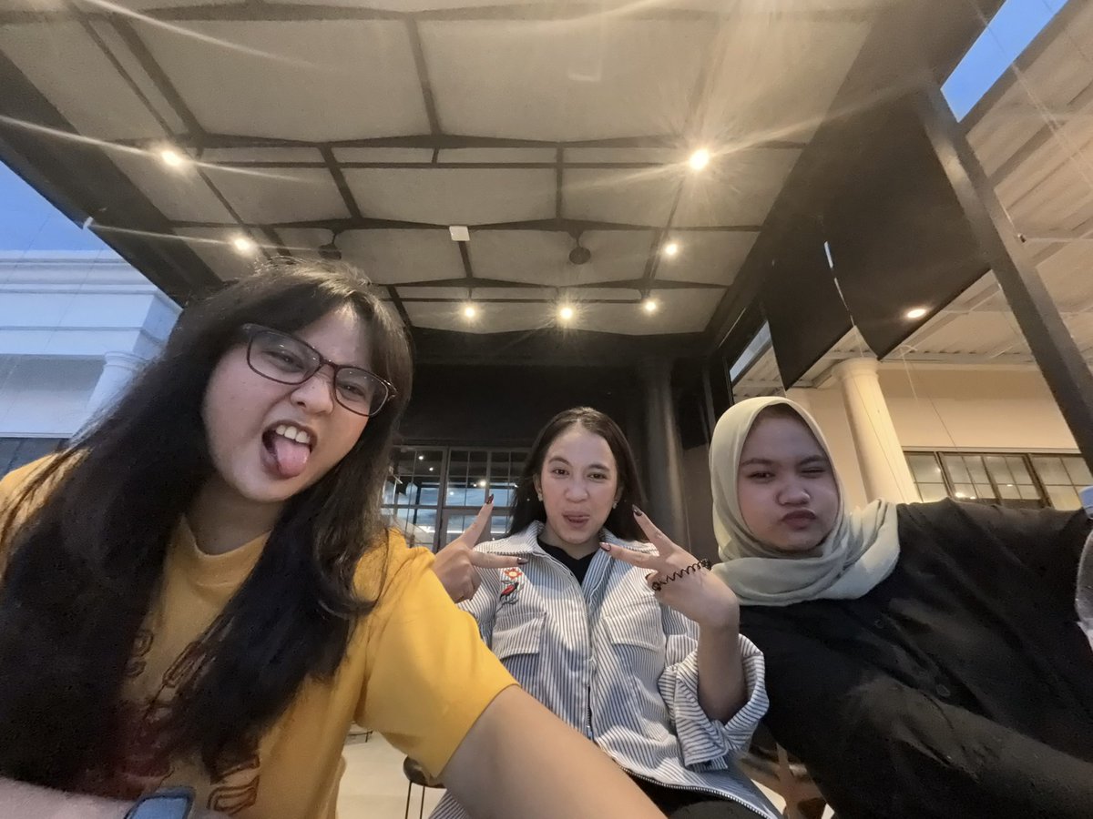 cameloveee's tweet photo. https://t.co/a4vKMuiwiq