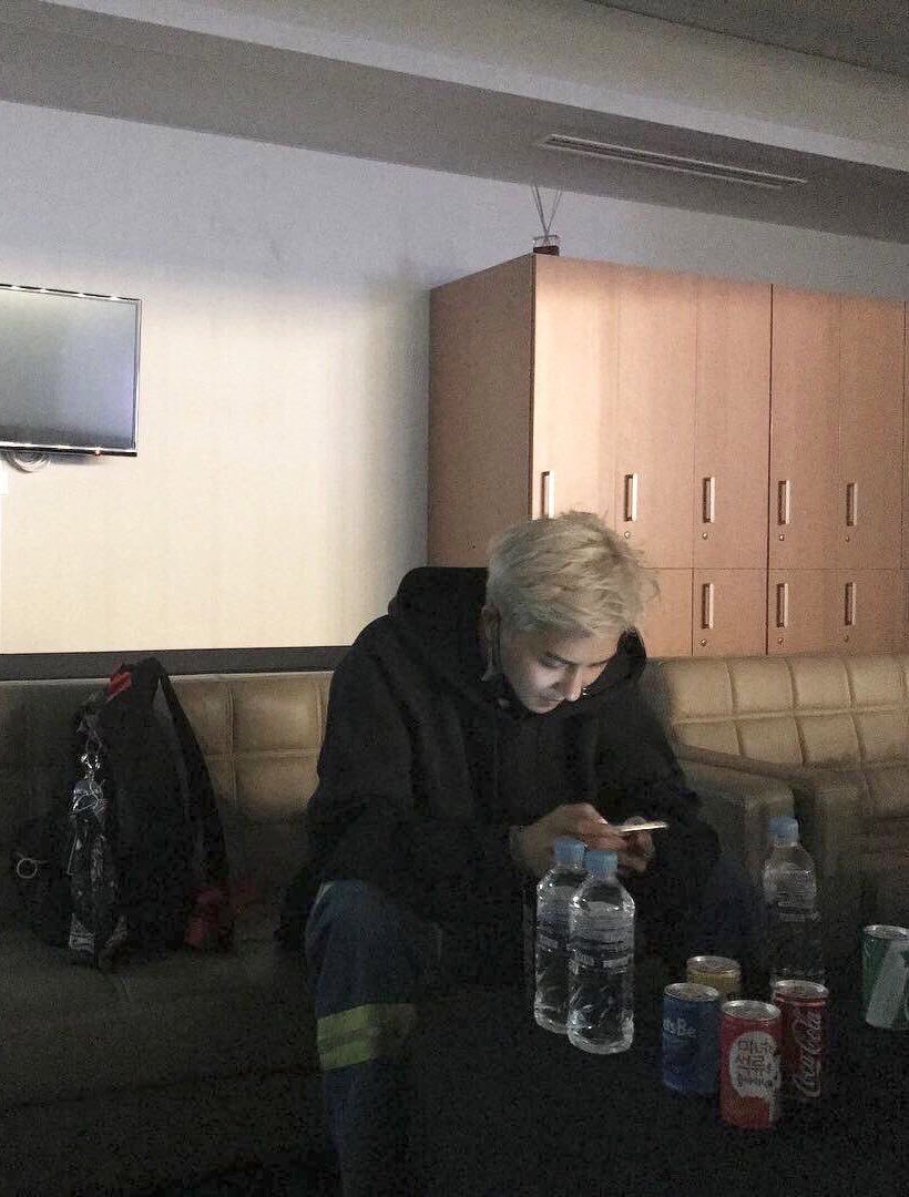 alshqkqh3's tweet photo. 남친송민호 느꺄보실분 https://t.co/GfK7cFsgX9