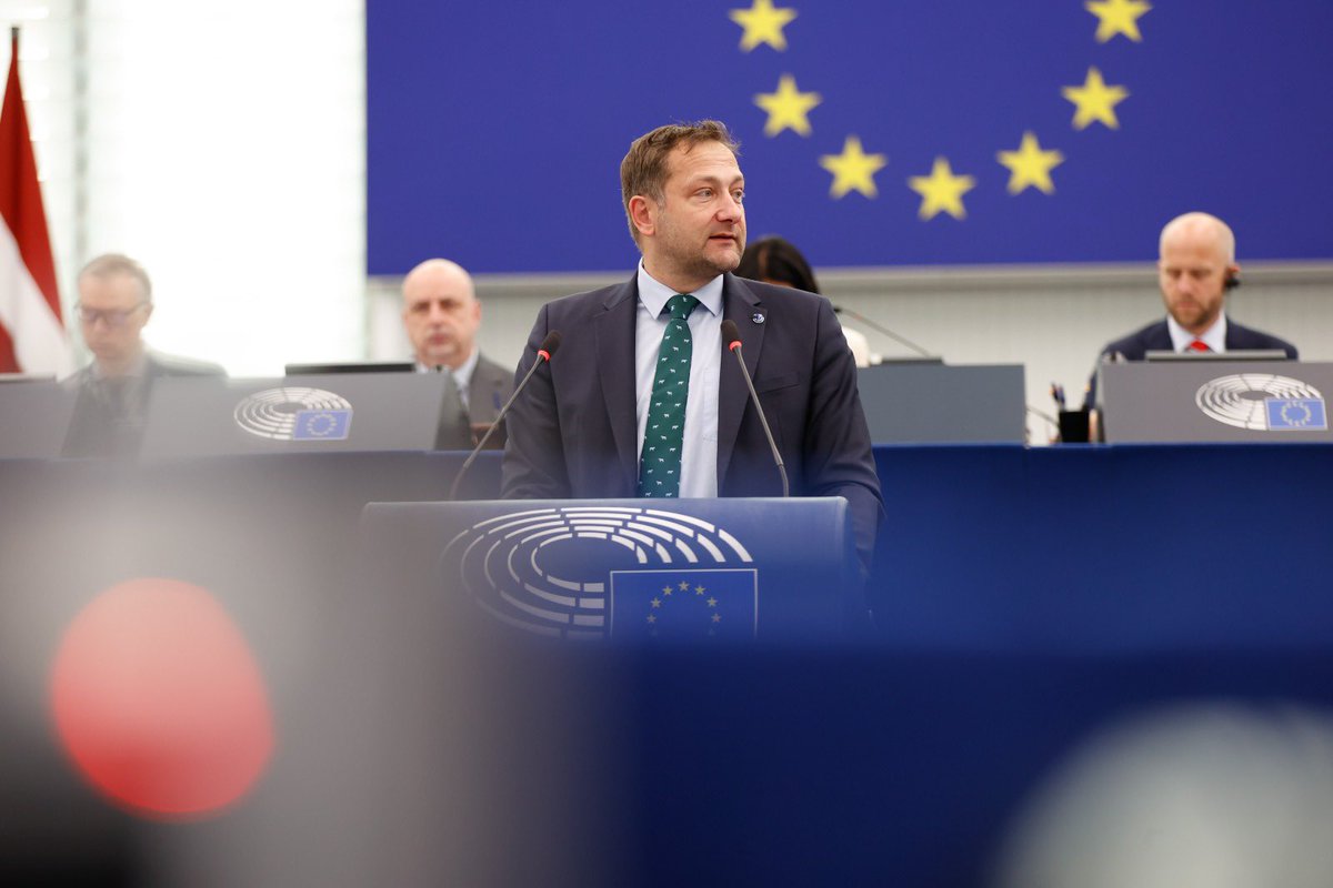 Christophe Hansen tweet media