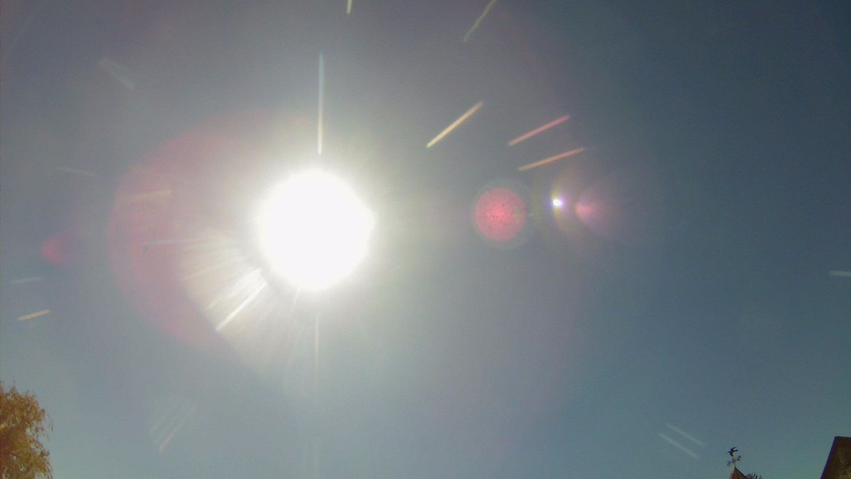 DeepdaleWeather's tweet image. Dry 17.9°C Hum 40 Wind 13.4 mph E (Force 4) - More info &amp;amp; data online deepdalecamping.co.uk/weather/ #Weather #sky