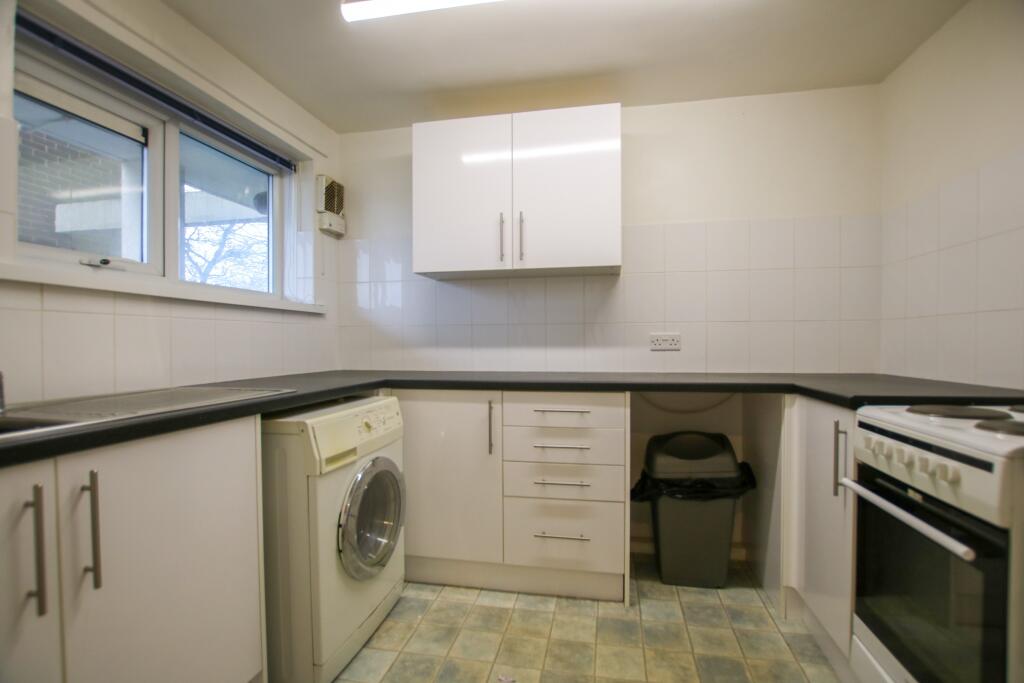 FieldPalmer's tweet image. A realistically priced 2 double bedroom duplex #apartment in the #Lordswood area is located close to #Southampton General Hospital and Sports Centre.

🏠Info- fieldpalmer.com/properties/gre…

📲Call Field Palmer Shirley 023 8078 0787