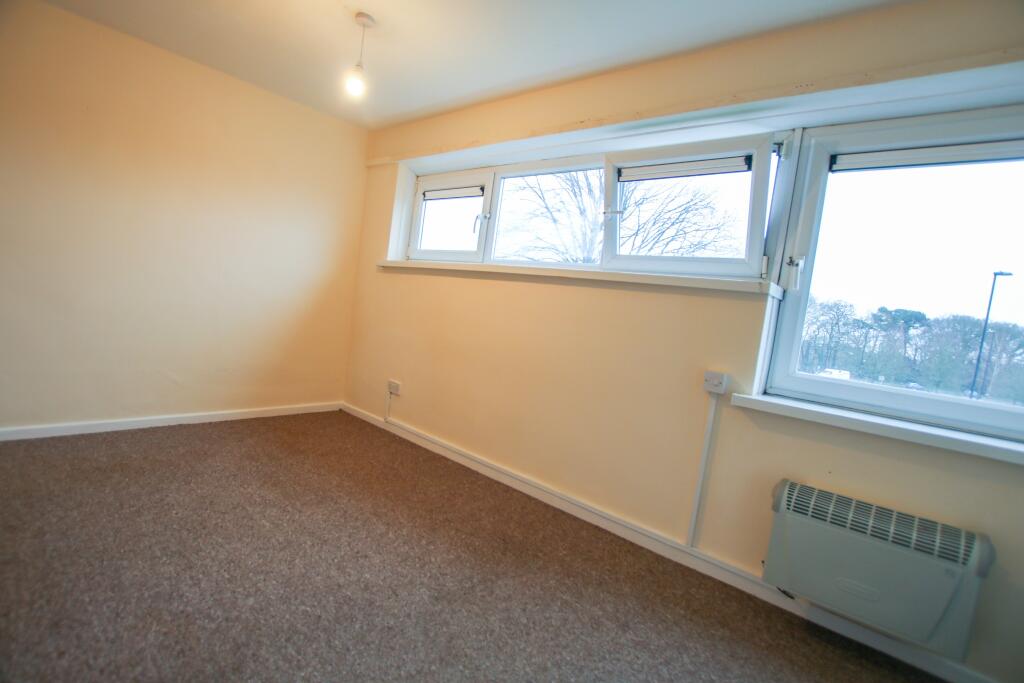 FieldPalmer's tweet image. A realistically priced 2 double bedroom duplex #apartment in the #Lordswood area is located close to #Southampton General Hospital and Sports Centre.

🏠Info- fieldpalmer.com/properties/gre…

📲Call Field Palmer Shirley 023 8078 0787