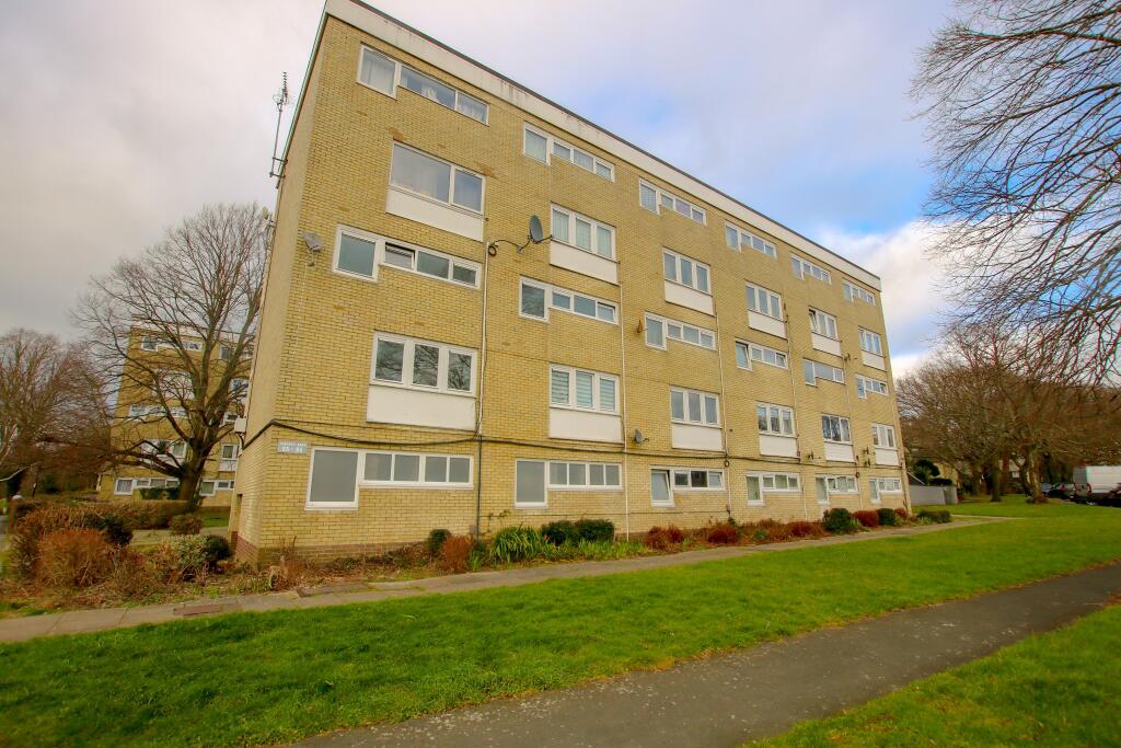FieldPalmer's tweet image. A realistically priced 2 double bedroom duplex #apartment in the #Lordswood area is located close to #Southampton General Hospital and Sports Centre.

🏠Info- fieldpalmer.com/properties/gre…

📲Call Field Palmer Shirley 023 8078 0787