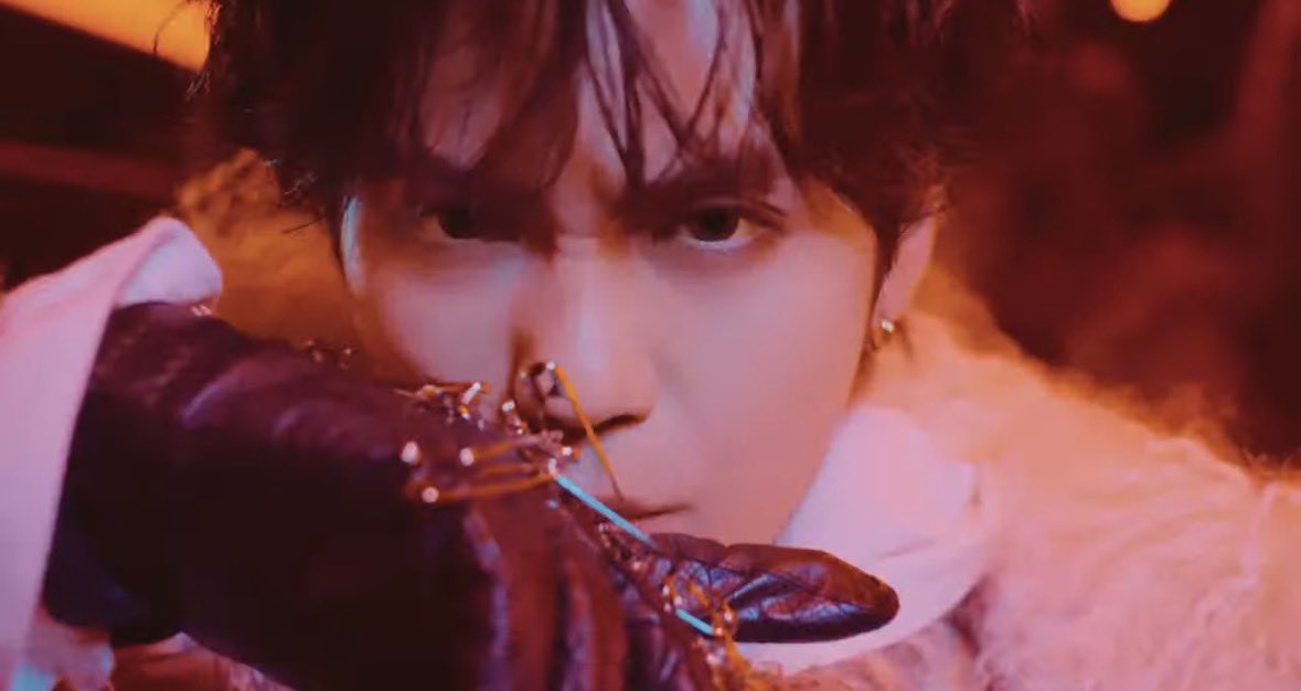 ななほし tweet media