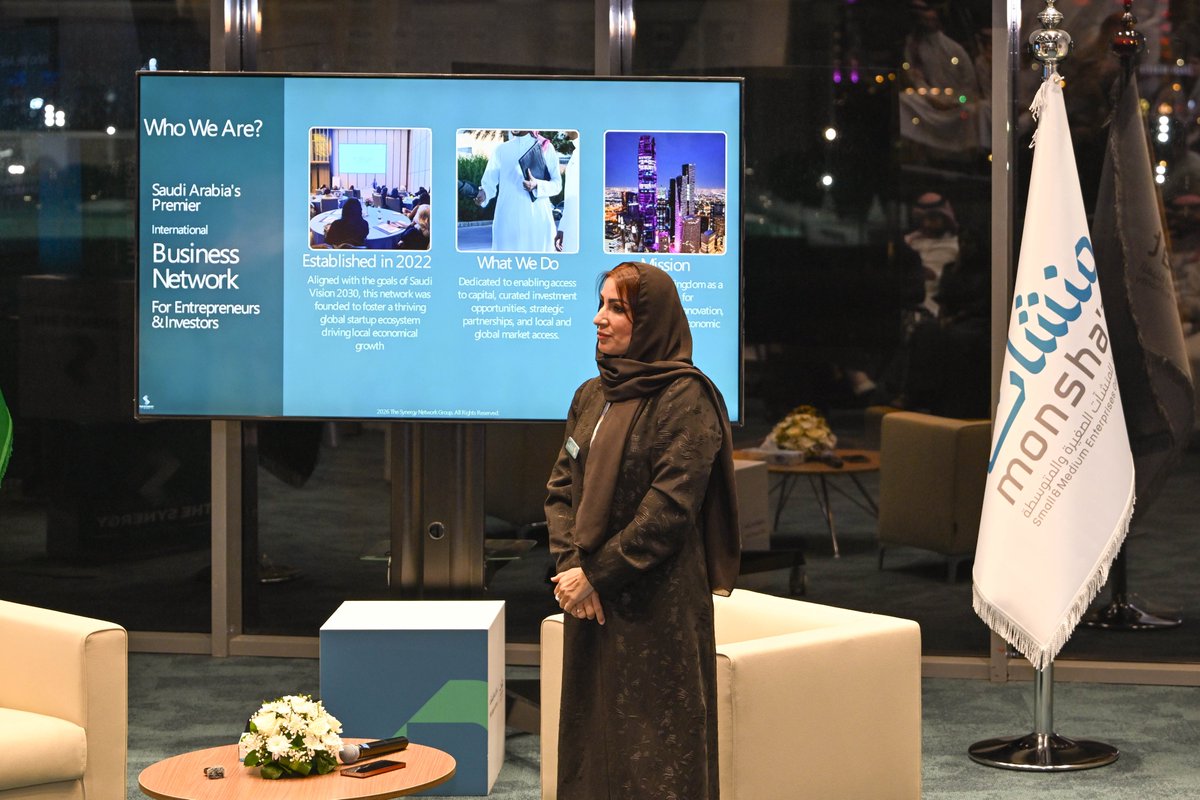 InnovationC_sa's tweet photo. ضمن فعاليات #أسبوع_الابتكار_2026، سعدنا بإقامة #قهوة_الابتكار، حيث شهدنا تفاعلاً مثمراً بين رواد الأعمال وشركائنا:
أسهمت @TheSynergyNG في نجاح الفعالية عبر تقديم دعم استشاري قيّم، مما ساهم في تقديم تجربة متكاملة للحضور، وعززت الأنشطة المصاحبة فرص التواصل بين الرواد. https://t.co/9YrNHbjOjO