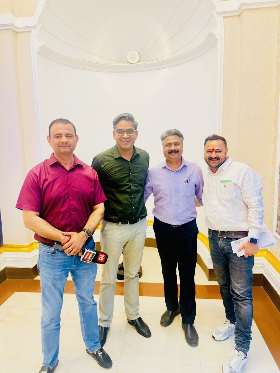 Vineet G 🇮🇳 tweet media