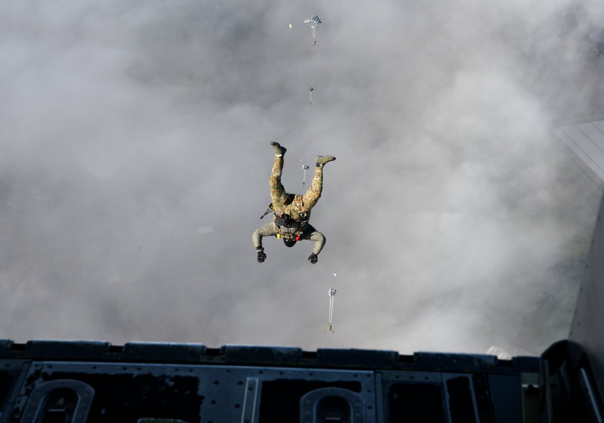 US_SOCEUR's tweet photo. High Altitude, High Resilience!✈️🛡️

352d SOW Air Commandos train via free falls from an MC-130J above RAF Mildenhall, England. This training builds readiness with NATO Allies.

Staying ready and integrated!💪💪

#AlwaysTraining #StrongerTogether
@USSOCOM | @NATO_SOF | @352SOW https://t.co/HloPGZqzYl
