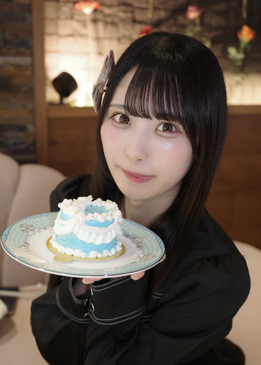 Hina_FESTIVE's tweet photo. 召し上がれ！🍰💞✧*｡ https://t.co/hT58K3ulWx
