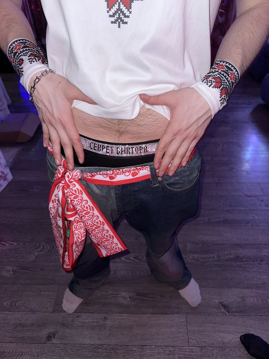 Бычок tweet media