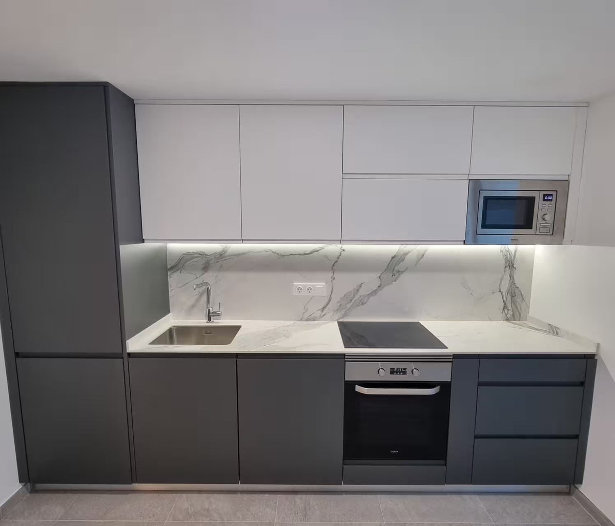 tharros_group's tweet image. The numbers 👇

🏙 3 bed · 2 bath · 89m²
🔨 Brand new full renovation
❄️ Air conditioning throughout
🚗 Parking included
💰 €310,000 (~$363,000)

Listed via spain-real-estate.es. Tharros handles the funding 👇

#Altea #SpainRealEstate #SpainProperty