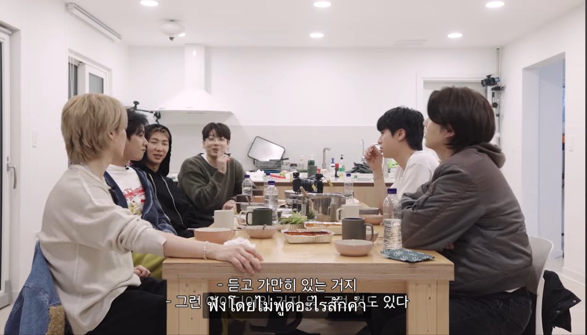 อต tweet media