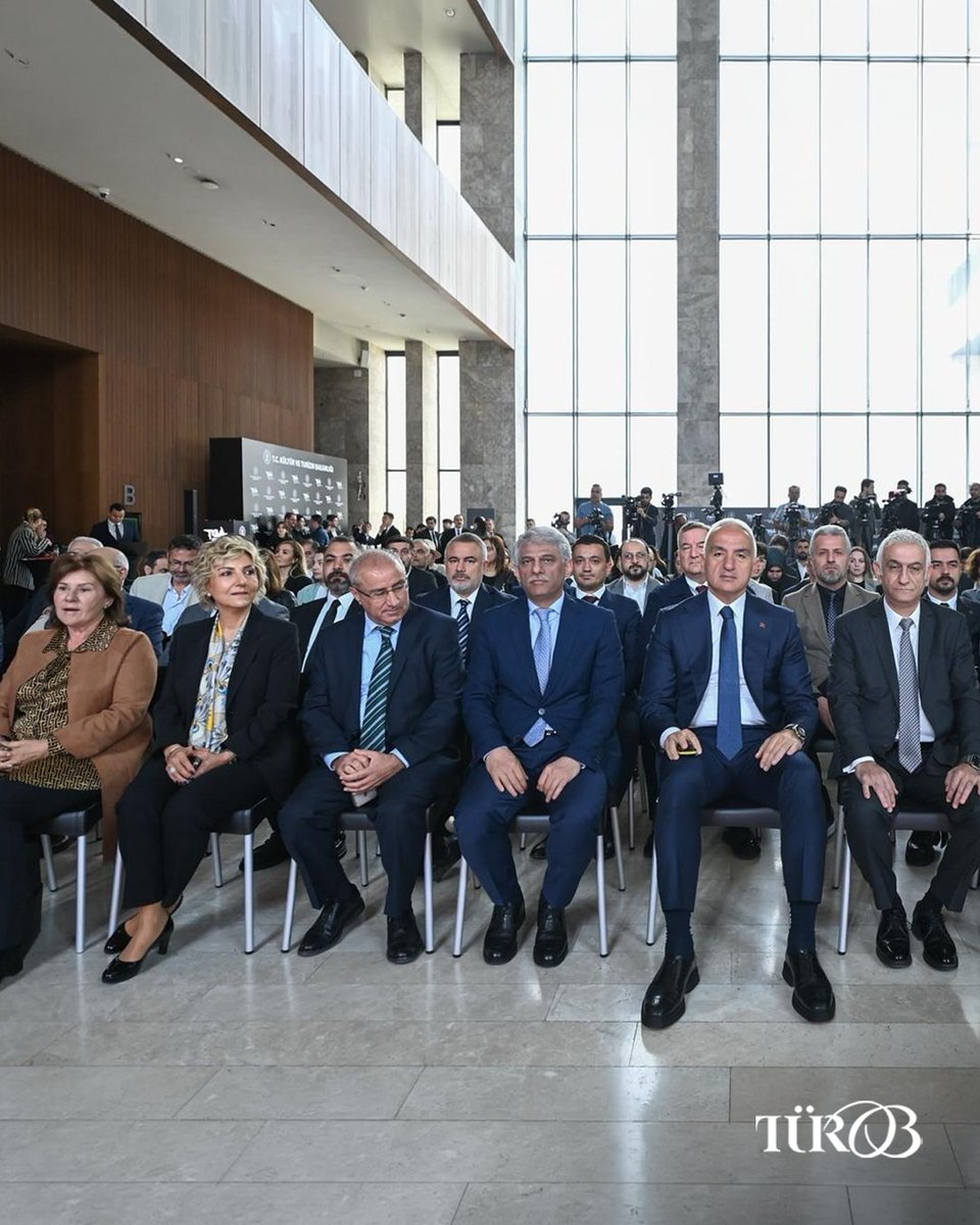 TÜROB tweet media