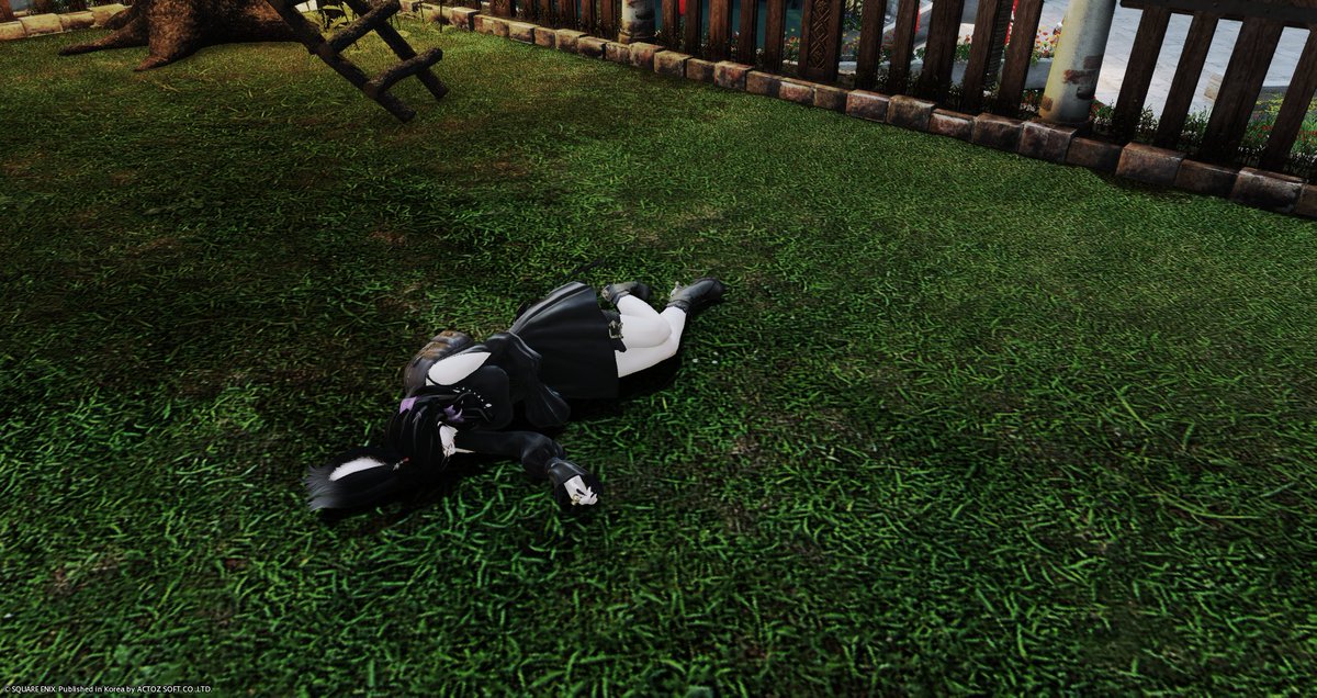 FF14_RMoon's tweet photo. 부대집에 별안간 누운 사람 아니 가방 너무 귀여워서 영원히 매고 다님.... https://t.co/bJrYw85ZAH
