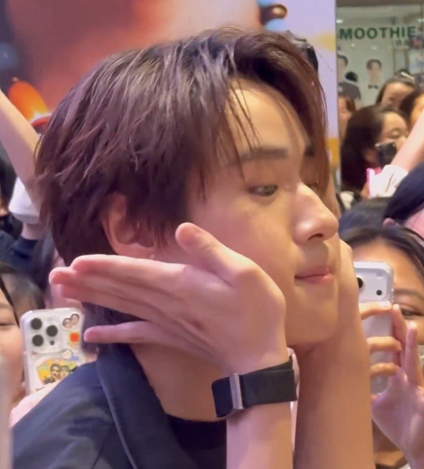 𝐉𝐚𝐬𝐦𝐢𝐧𝐞 𝐨𝐛𝐬𝐞𝐬𝐬𝐞𝐝 ♡ ︎𝐡𝐨𝐧𝐠 tweet media