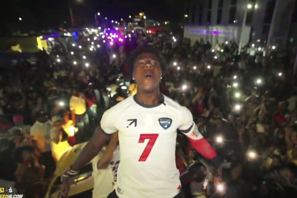 FearBuck tweet media