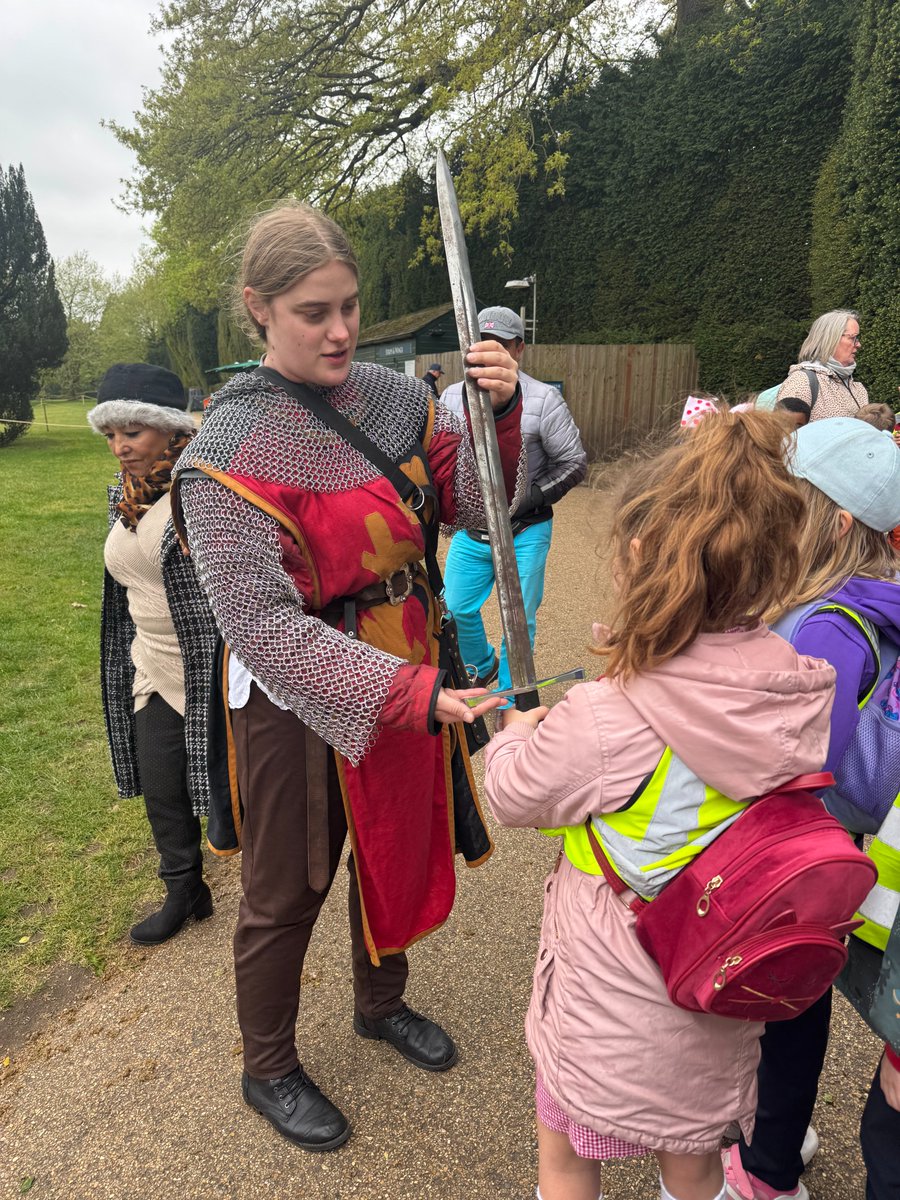BraminghamP's tweet image. On Tuesday Year 2 enjoyed their trip to Warwick Castle and learnt lots of new information! They had a great time and are now writing a report about their trip.🏰
#warwickcastle
#MakingMemories