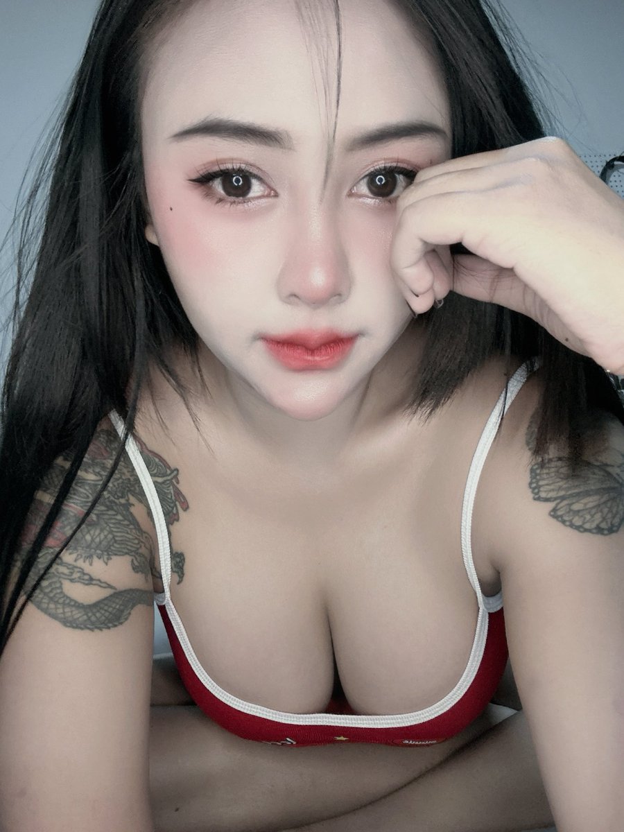 อิผิงปิงลี่(เเอคเก่าปลิว)🍒 tweet media