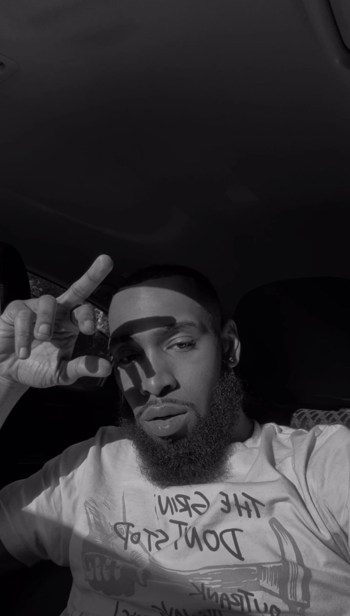 Aaron tweet media
