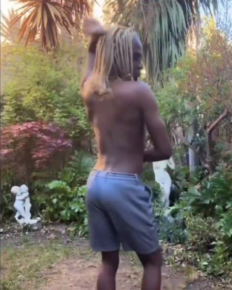 Zehrry🌚 tweet media