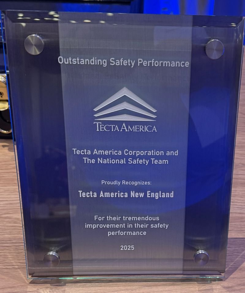 TectaAmericaNE's tweet image. At Tecta America's Annual Safety Conference in #Nashville this month, Risk and Safety Manager Zack received the Outstanding Safety Performance Award for improvements made by Tecta America New England in 2025. Congrats to Zack and the entire #safety team! #safetyfirst