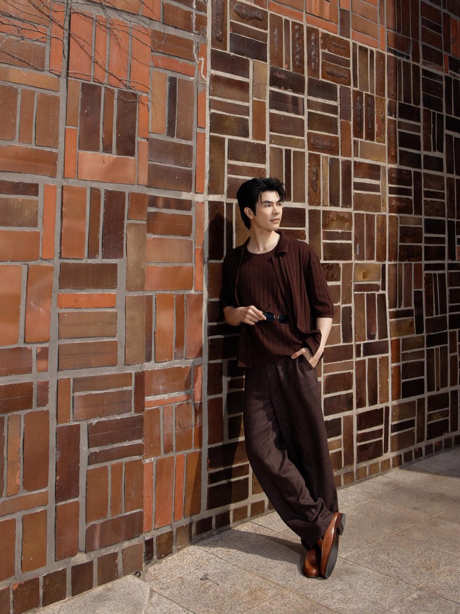 milephak_family's tweet photo. ✨IG update :milephakphum

,,, My favorite look from COS Spring/Summer 2026 — minimal, effortless, timeless…🍂🤍 ,,,

@cosstores @milephakphum 

.
.
#COSSS26
#COSSS26xMILE
#MilePhakphum https://t.co/MjwCH8ERSs