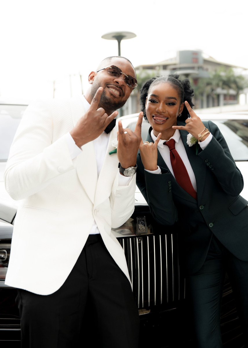 Iam_sistabibi's tweet image. Quick question 🙋‍♀️ 

How did Cross and Beauty become this close?
Despite the fact that they were both in different seasons 

#Bbnaija
#Beautytukura
#Cross