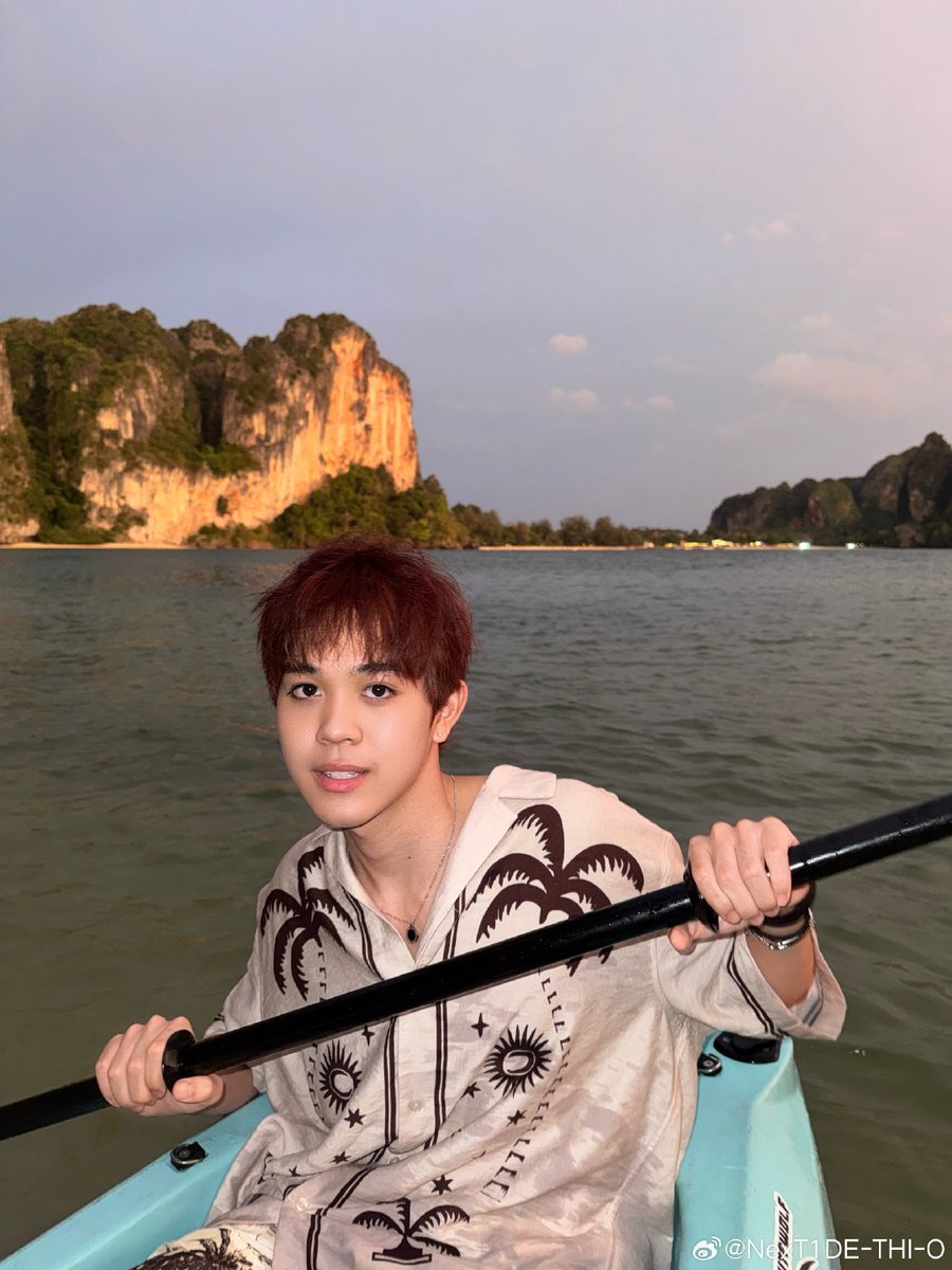 THIOTHAMM_TH's tweet photo. ❥( 🌻 )  #THIOTHAMM
     🗓 300426 | Weibo Update

"ไปดูพระอาทิตย์ตกด้วยกันกับคุณ " 
#.หนึ่งโพสต์บอกลาเดือนเมษายน #.thio

🔗https://t.co/UCAcZL7Q5z

#THIO  #ไทโอ #NexT1DE_THIO
#NexT1DE https://t.co/g8q9IezKoq