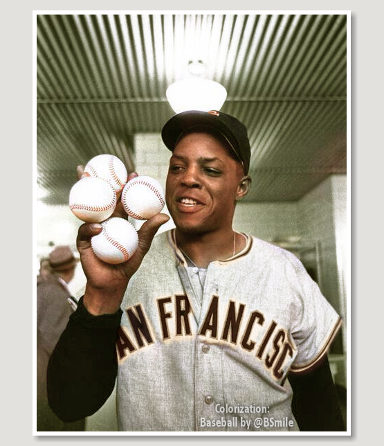 BSmile's tweet image. Today In 1961: Say Hey! Willie Mays happily poses after hitting 4 home runs in one game! #MLB #Baseball #History #WillieMays #SFGiants