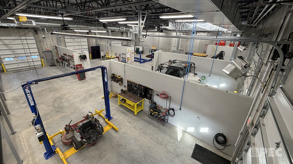 PECEngineers's tweet photo. PEC recently partnered with the City of Bel Aire to facilitate the construction of their new public works building designed to support the essential services that keep the community running every day. Explore the project: https://t.co/uETZYLAngM https://t.co/RPJXErMnLz