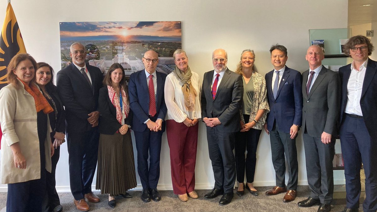 swiss_un's tweet image. Dialogue and cooperation across sectors are the only ways towards a more efficient multilateralism
With the unwavering support of 🇨🇭
Fruitful discussions between @SwissMFAStatSec and representatives of leading IO’s on practical synergies and on #Geneva as a Global #AI Ecosystem