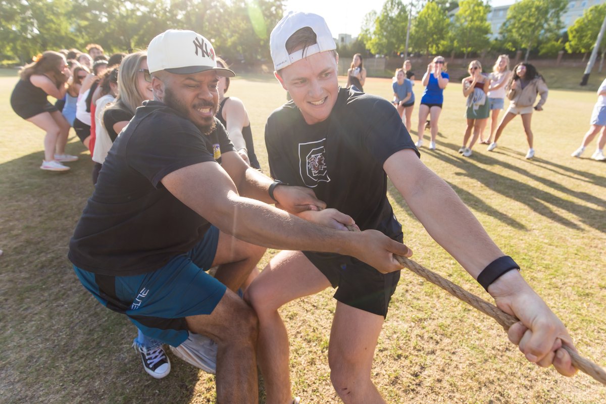 UofSCPharm's tweet photo. This year’s Spring Picnic was filled with great food, fun and plenty of #GamecockPharmacy spirit. As we wrap up finals, we hope these moments bring some extra encouragement to finish strong.

Thank you to @Walgreens for generously sponsoring this event &amp; supporting our students! https://t.co/mqqmYflgmN
