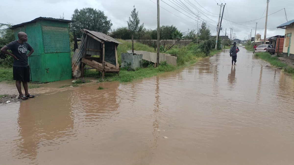 Theplover's tweet photo. @Wavinya_Ndeti This is agood cause but how will they get home when Roads are neglected to this level? These are Katani roads where even getting out of your house is a nightmare https://t.co/kAQGDM1fLZ