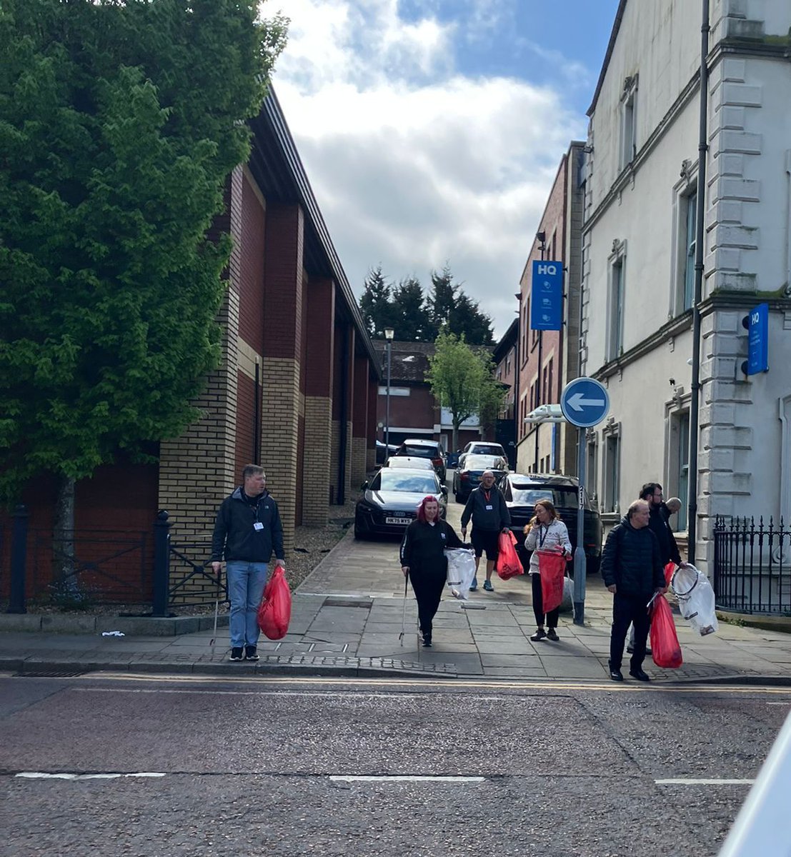 RRR_LUF's tweet image. Community Clean Up ♻️🤝

Roots Community teamed up with the amazing Zest Team for a community clean up. Great effort from everyone involved, working together to make a positive difference in the local area and support pride in our shared spaces.

#Rootscommunity #RedRoseRecovery