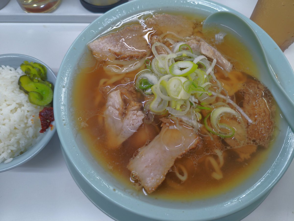 ・ともちんラーメン
・高円寺駅北口
・中華そば＋ライス無料
・850円
#すすり歩きレポ