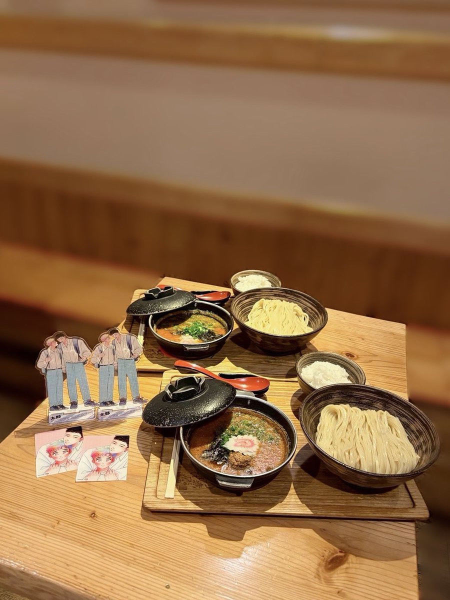 pptxxl8's tweet photo. BLアワード1位おめでとうございます！
青春の1コマを覗き見られる心温まる作品で大好きですㅠ ̫ㅠ♡続編もキュンキュンが止まらなくて続きが楽しみです😻💘
グッズも色んなところに連れていきますo̴̶̷̤  ̫ o̴̶̷̤🍒
 #たろ逃げ1位おめでとう https://t.co/VFIb5CQdPb