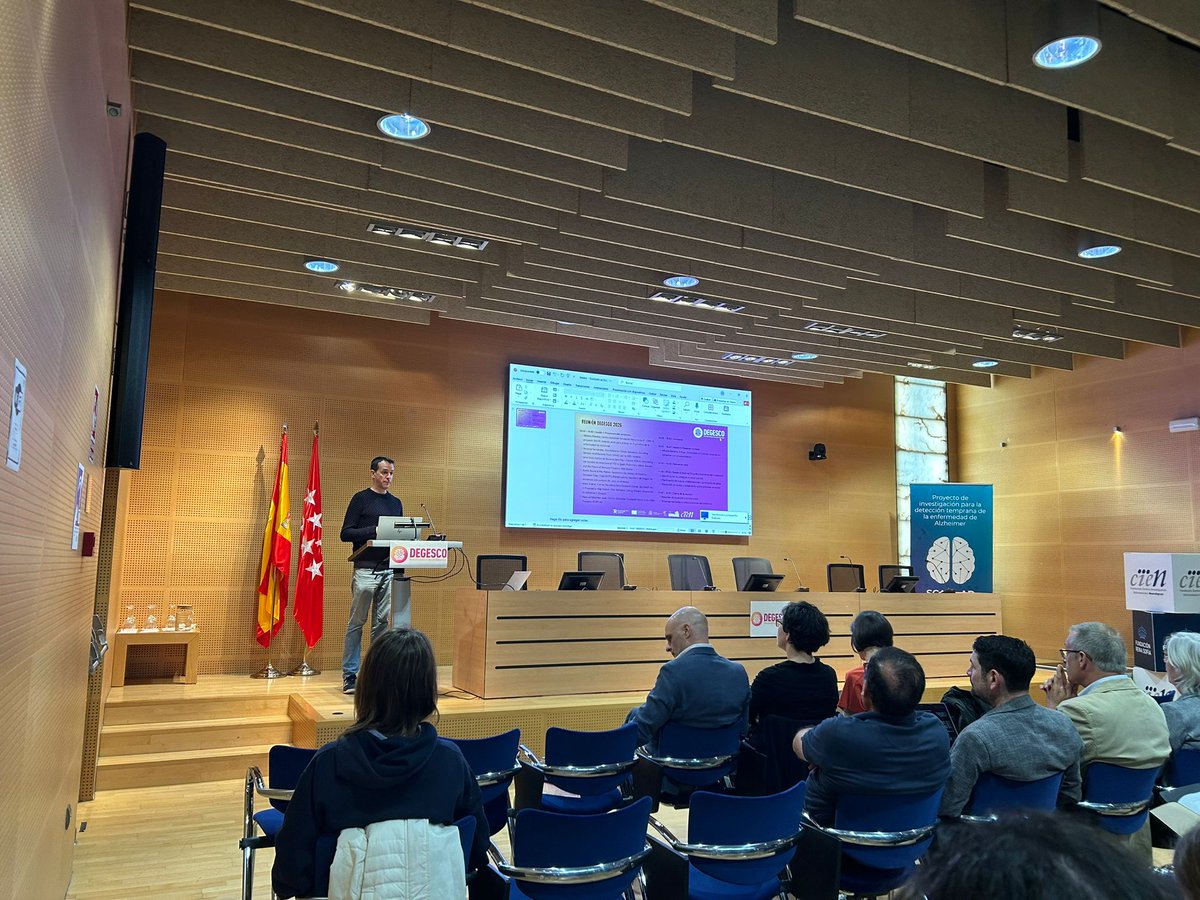Ayer celebramos la reunión de DEGESCO (Consorcio Español de Genética de Demencia). Un encuentro concebido para el intercambio científico, donde se compartieron avances recientes, se fortalecieron conexiones entre investigadores del área y se exploraron posibles colaboraciones.