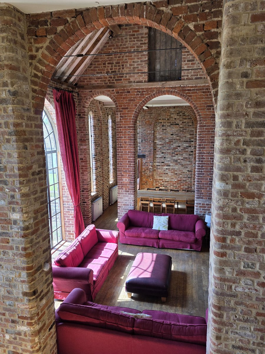 PitchfordEstate's tweet image. The interior of the threshing barn at Windy Mundy Farm (sleeps 14). One of the Estate's four holiday cottages @sykescottages #staycation #shropshire #groupaccommodation
