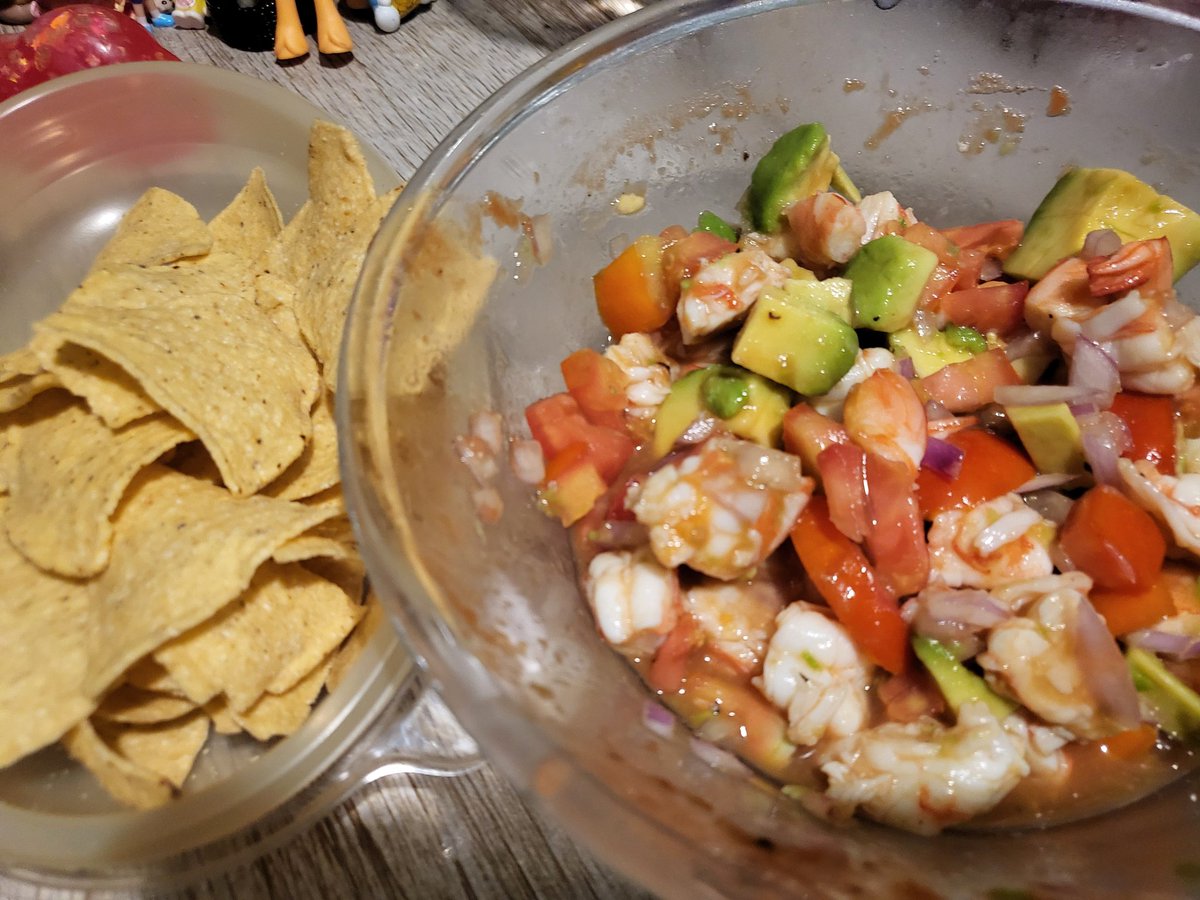 OiforgotmynameO's tweet image. Ceviche 🦐🍋‍🟩🥑🍋🍅#shrimp #avocado #redonion #tomato #tomatojuice #lemon #lime #Worcestershiresauce #fishsauce #sugar #tabasco #saltandpepper