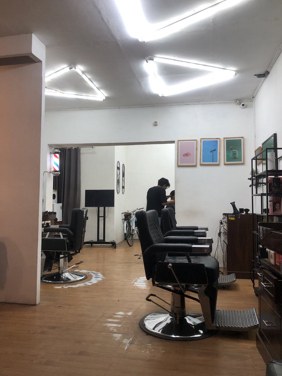 Larva Kuning tweet media